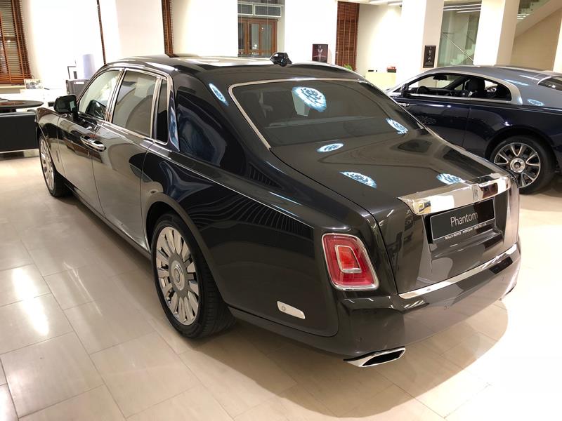 Rolls-Royce Phantom SWB 2018 год <br>Graphite 