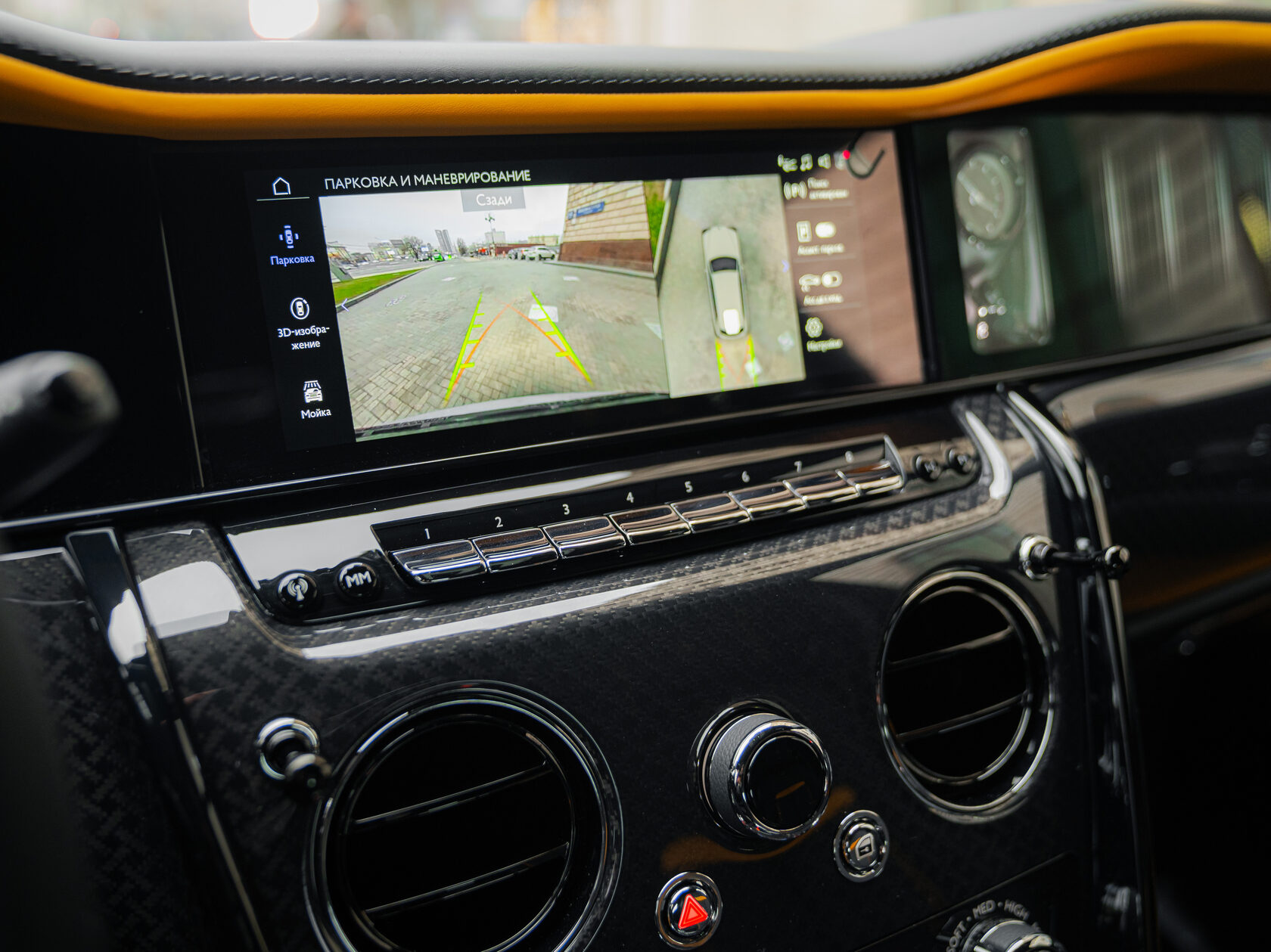 Rolls-Royce Cullinan Black Badge II  <br>Серый 