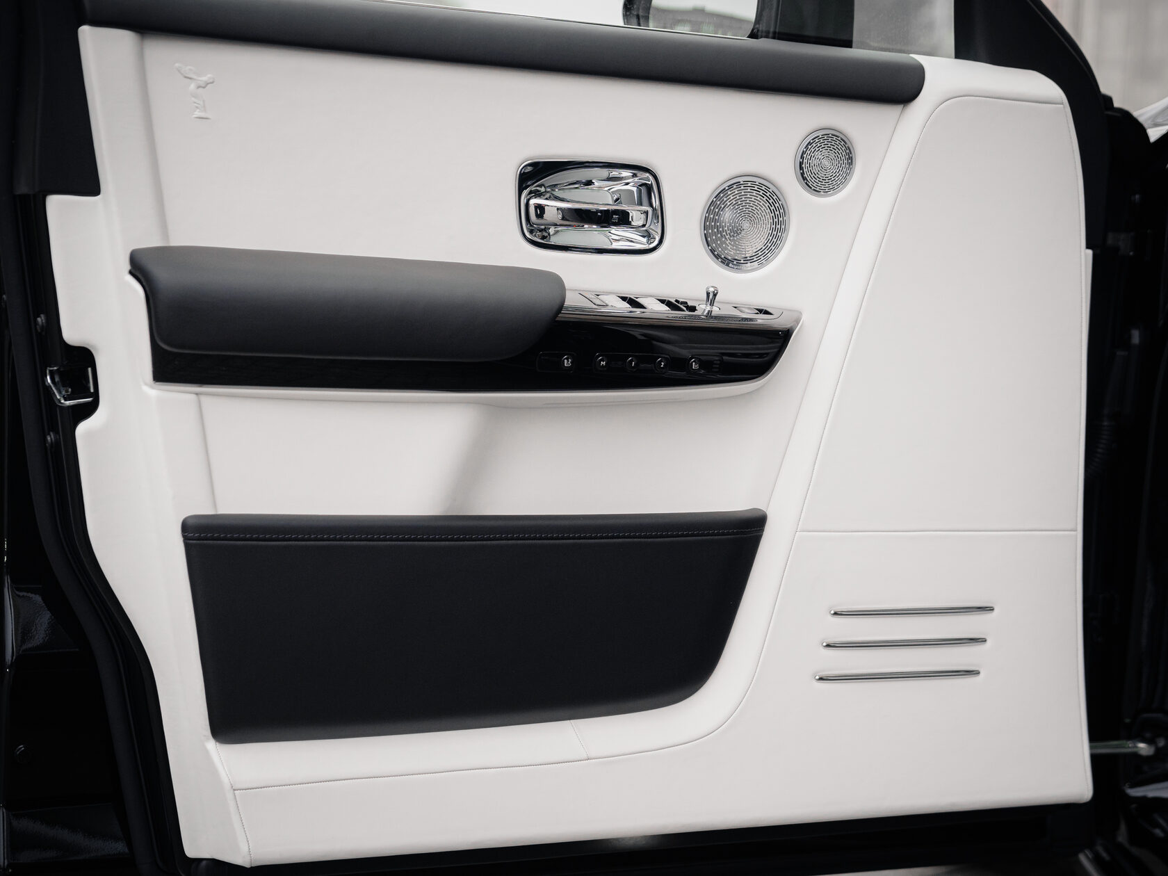 Rolls-Royce Phantom Extended 2025 год <br>Black Diamond 