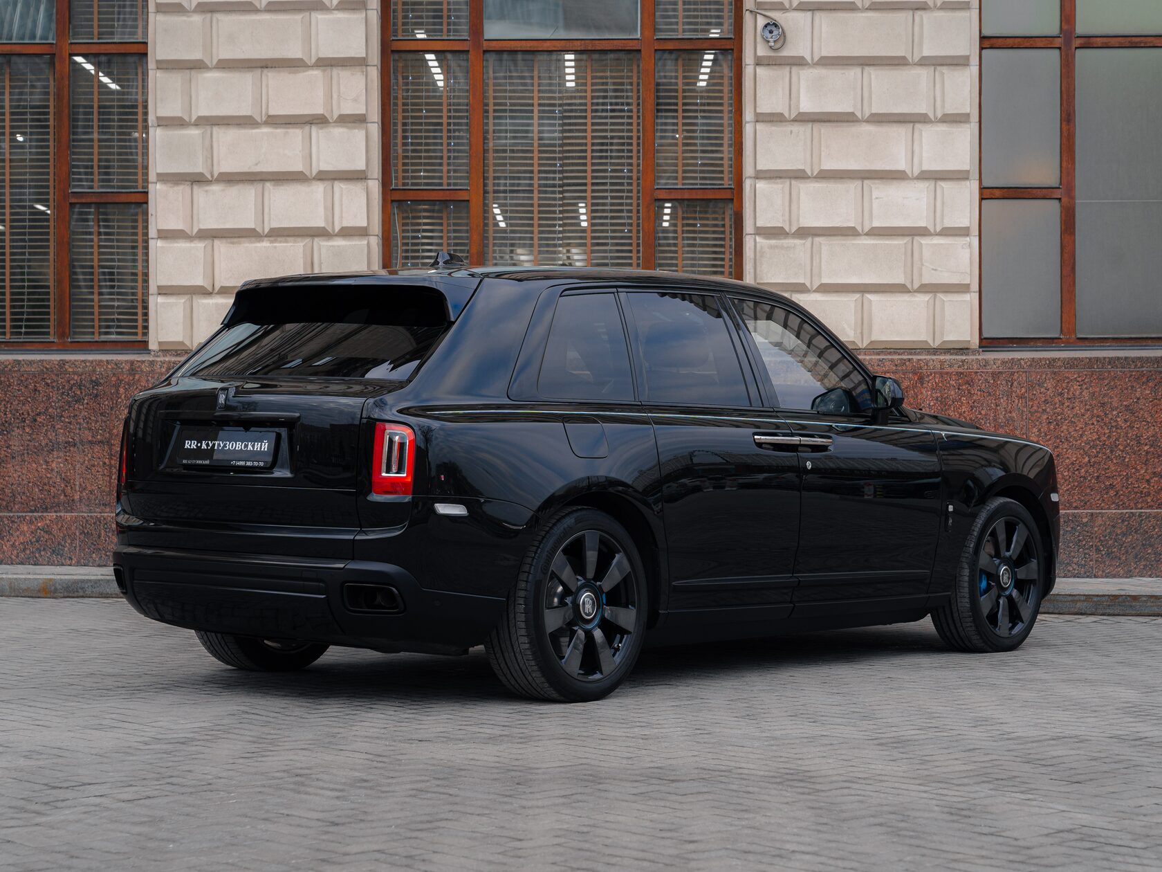 Rolls-Royce Cullinan 2019 год <br>Black Diamond