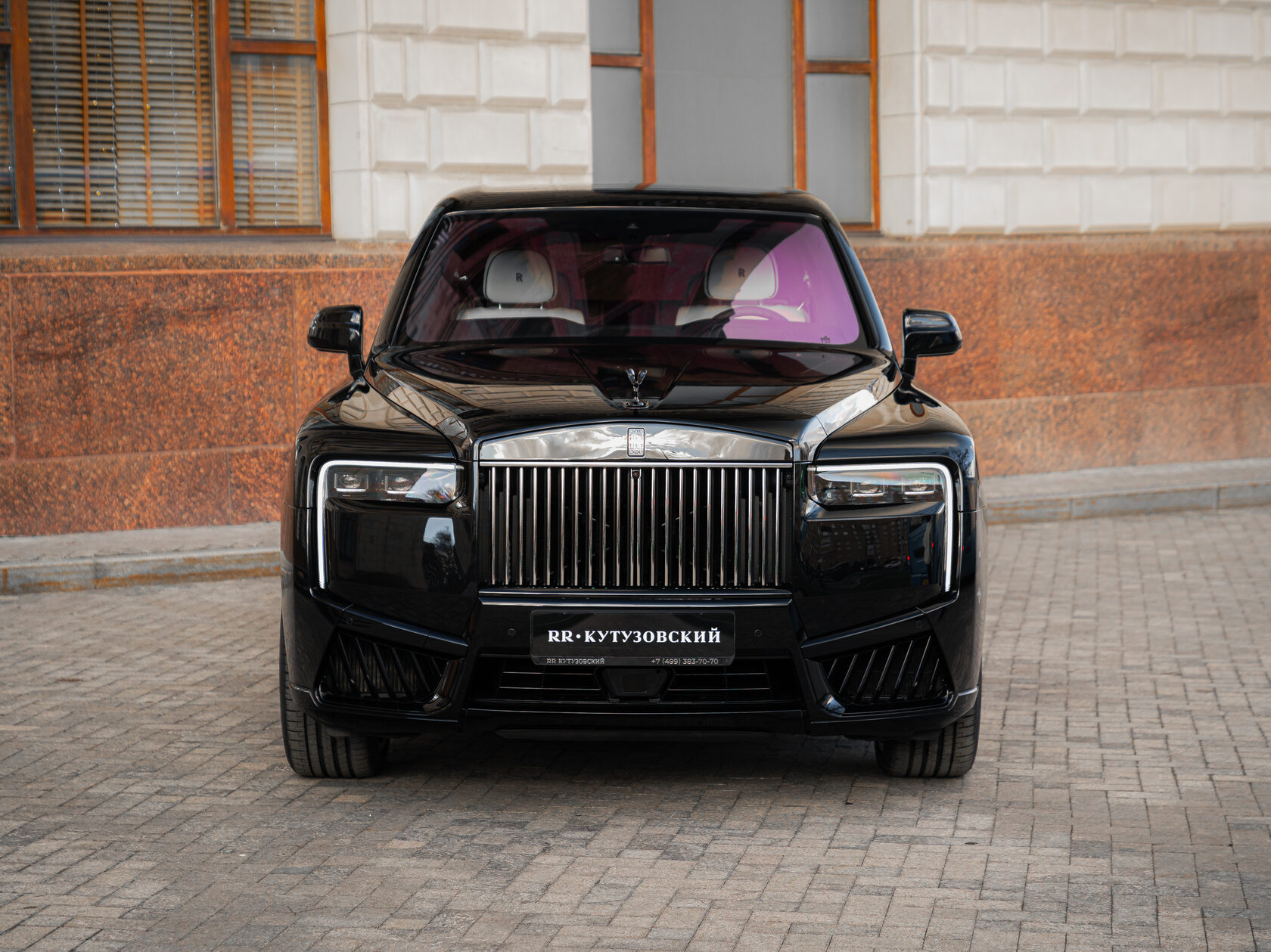 Rolls-Royce Cullinan Black Badge II 2025 год <br>Черный 