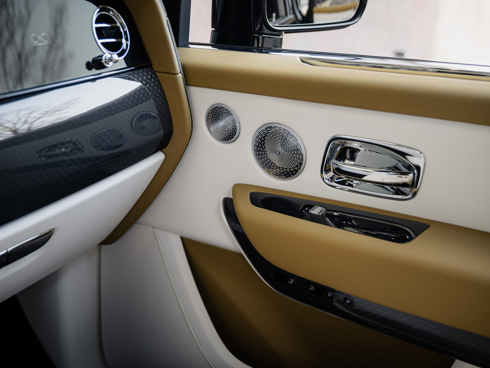 Rolls-Royce Cullinan Black Badge II  <br>Black Diamond