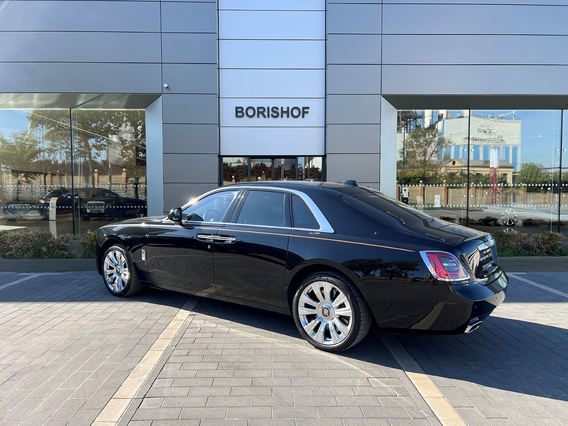 Rolls-Royce Ghost 2020 год <br>Diamond Black 
