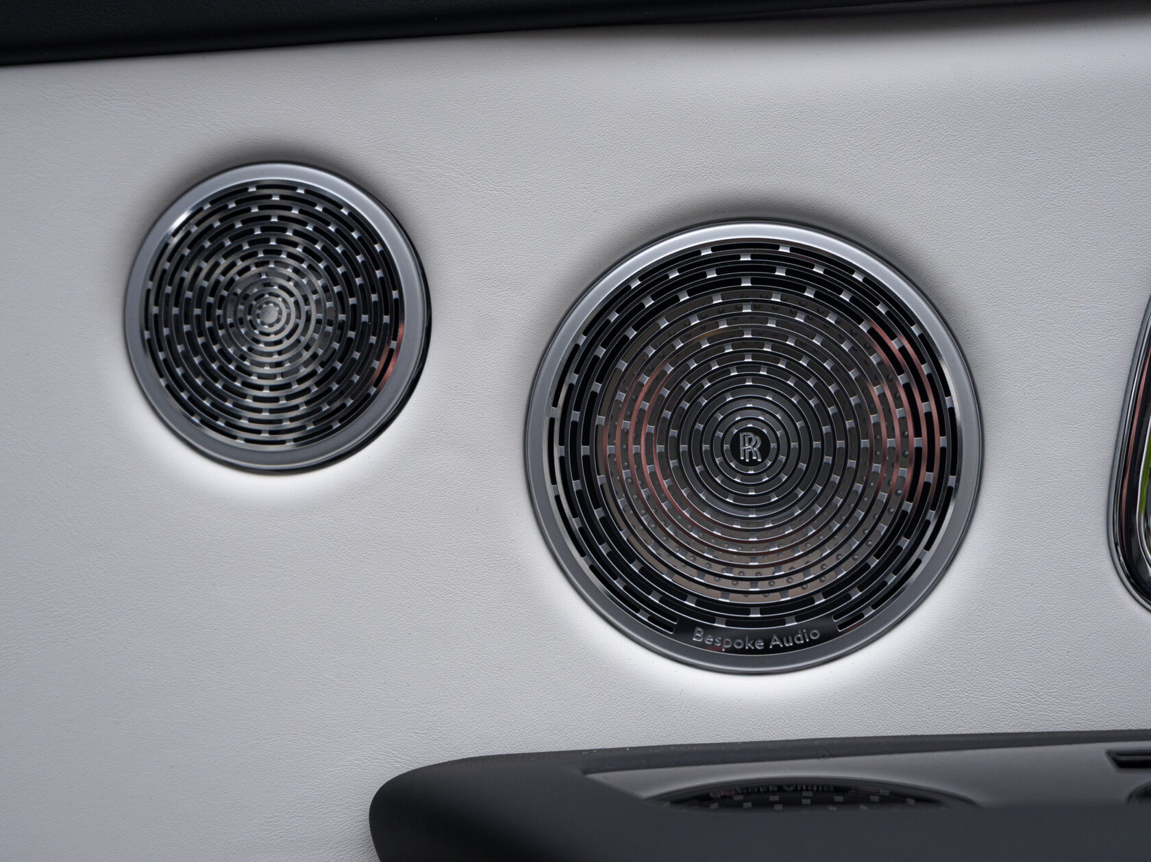 Rolls-Royce Cullinan  <br>Черный 