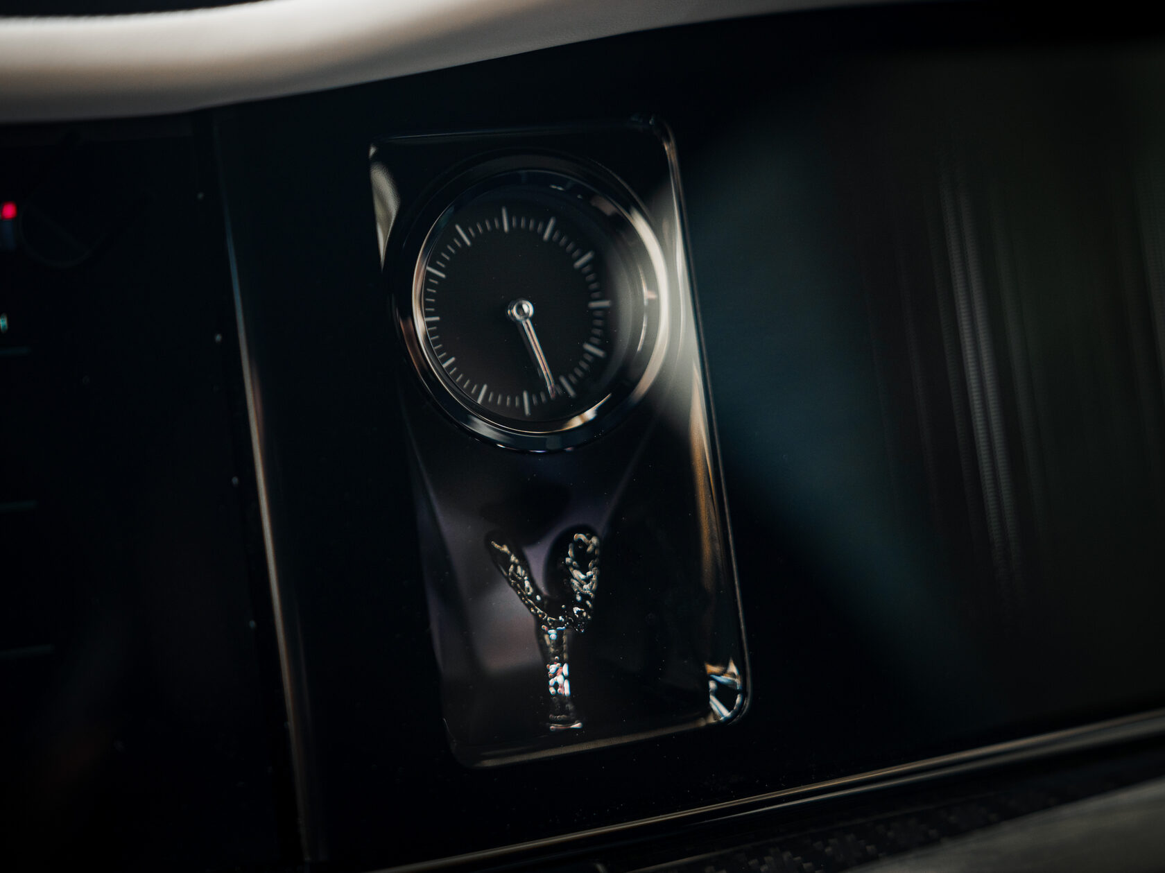 Rolls-Royce Cullinan Black Badge II  <br>Синий металлик 