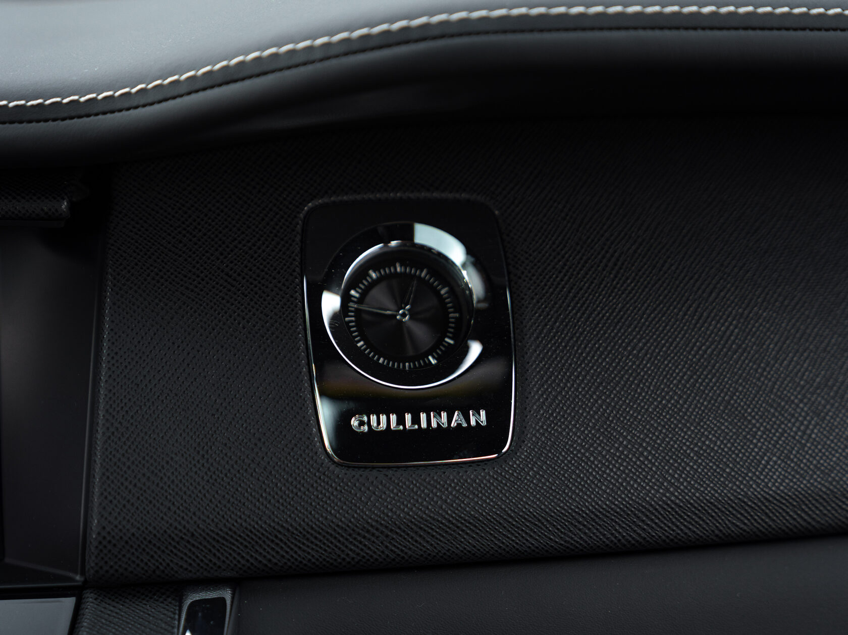 Rolls-Royce Cullinan 2019 год <br>Black Diamond