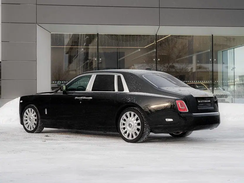 Rolls-Royce Phantom 2019 год <br>Black 