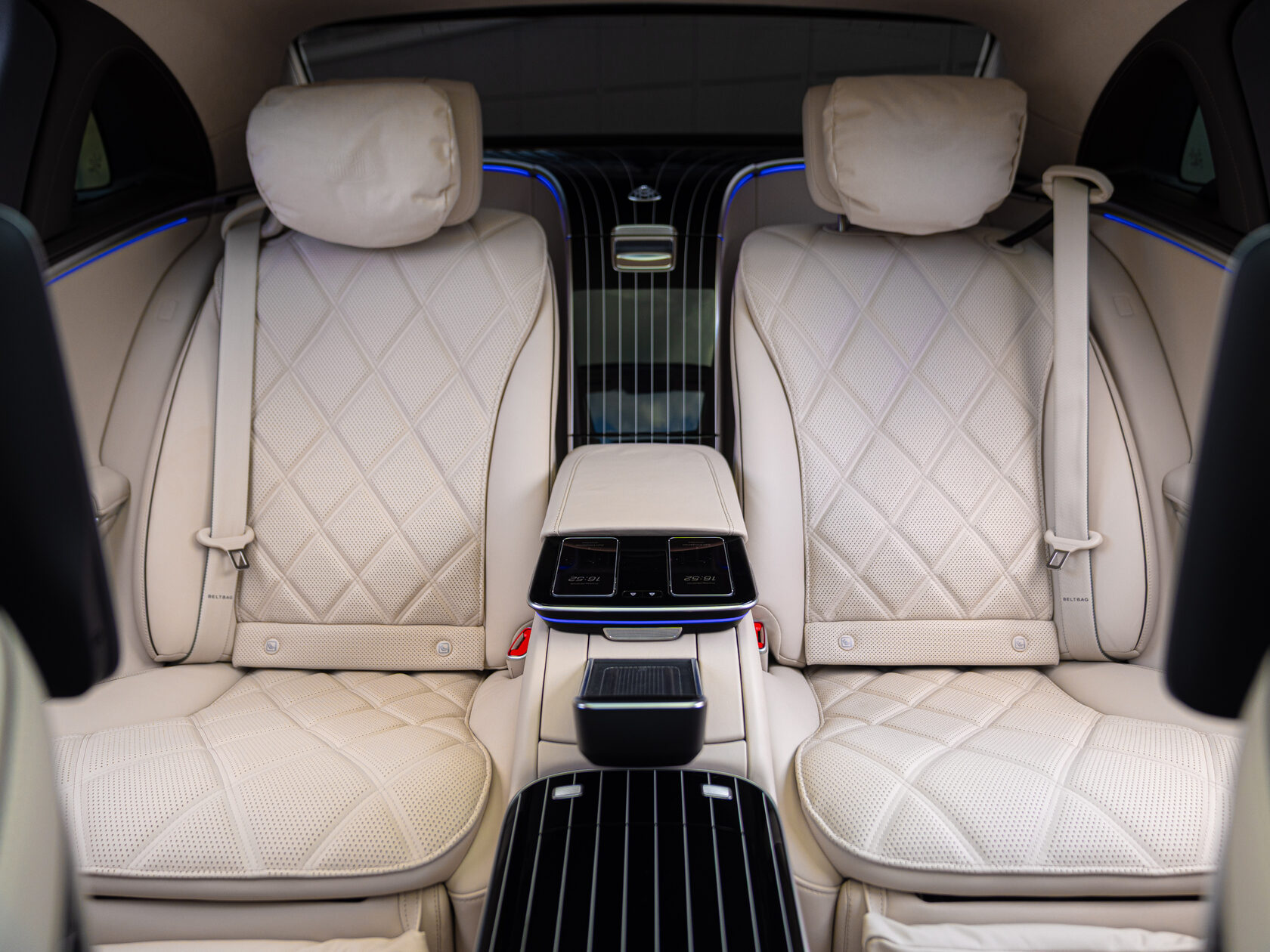 Rolls-Royce Maybach S 580 II  <br>черный обсидиан с покрытием металлик 