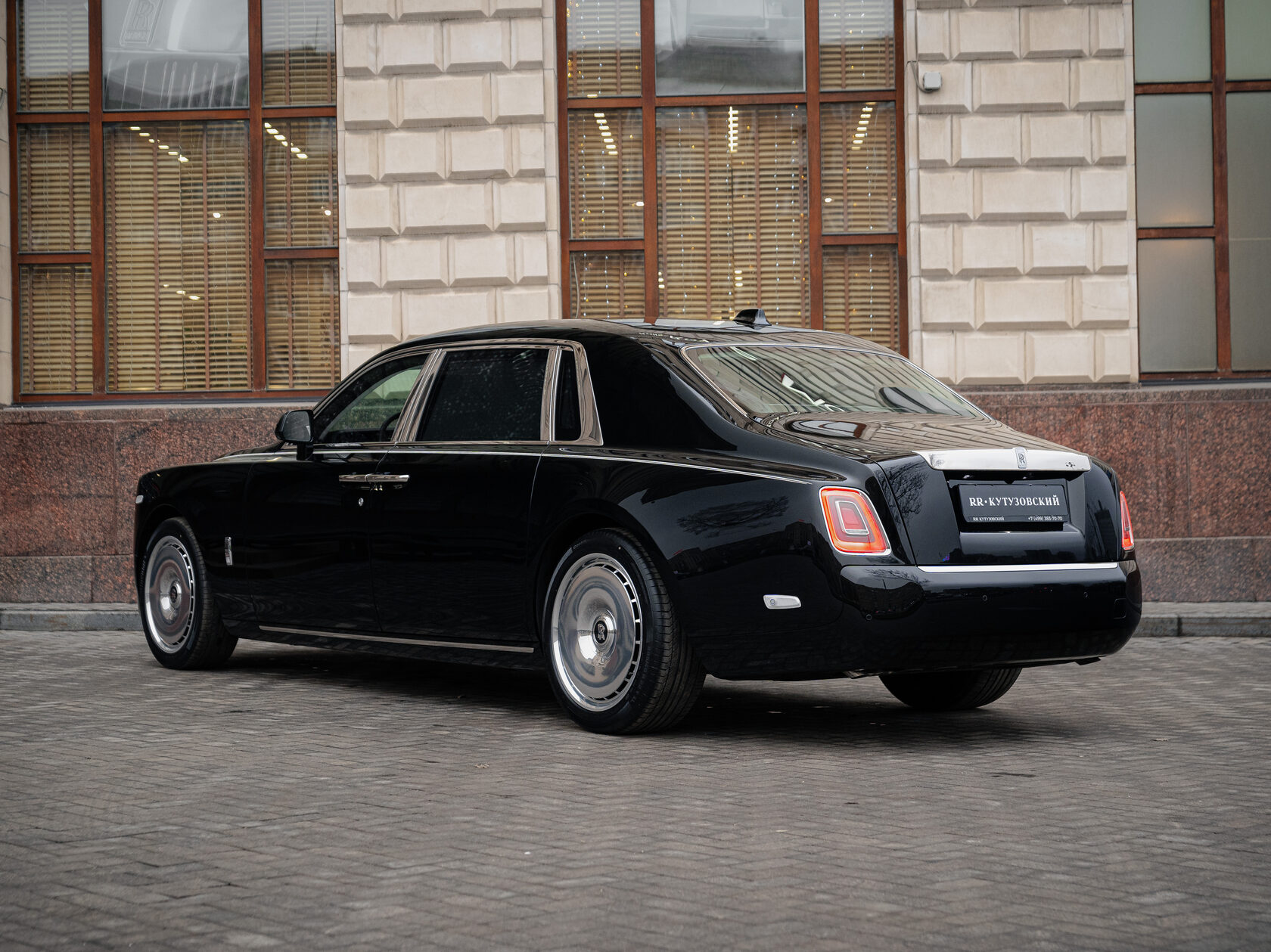 Rolls-Royce Phantom Extended 2025 год <br>Black Diamond 