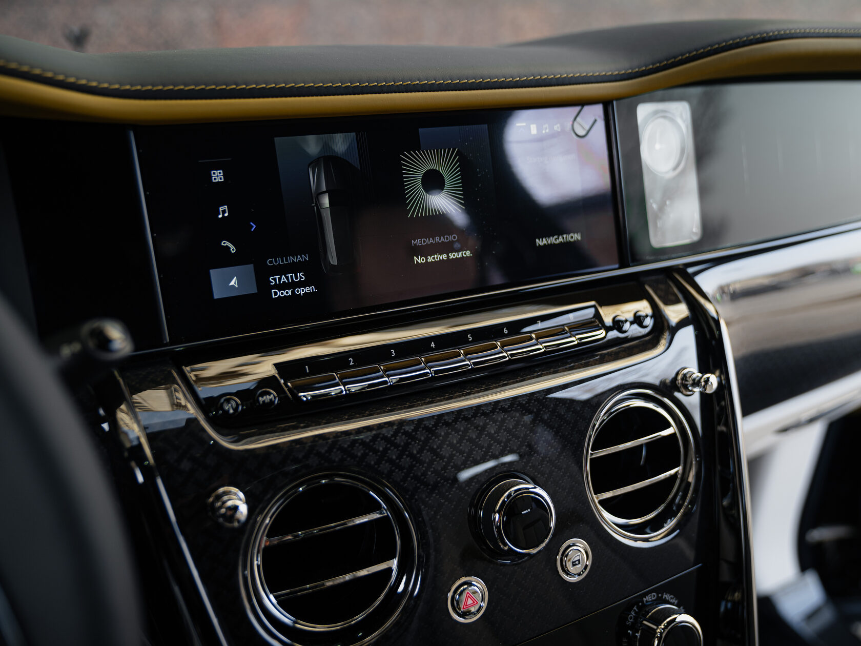 Rolls-Royce Cullinan Black Badge II  <br>Black Diamond