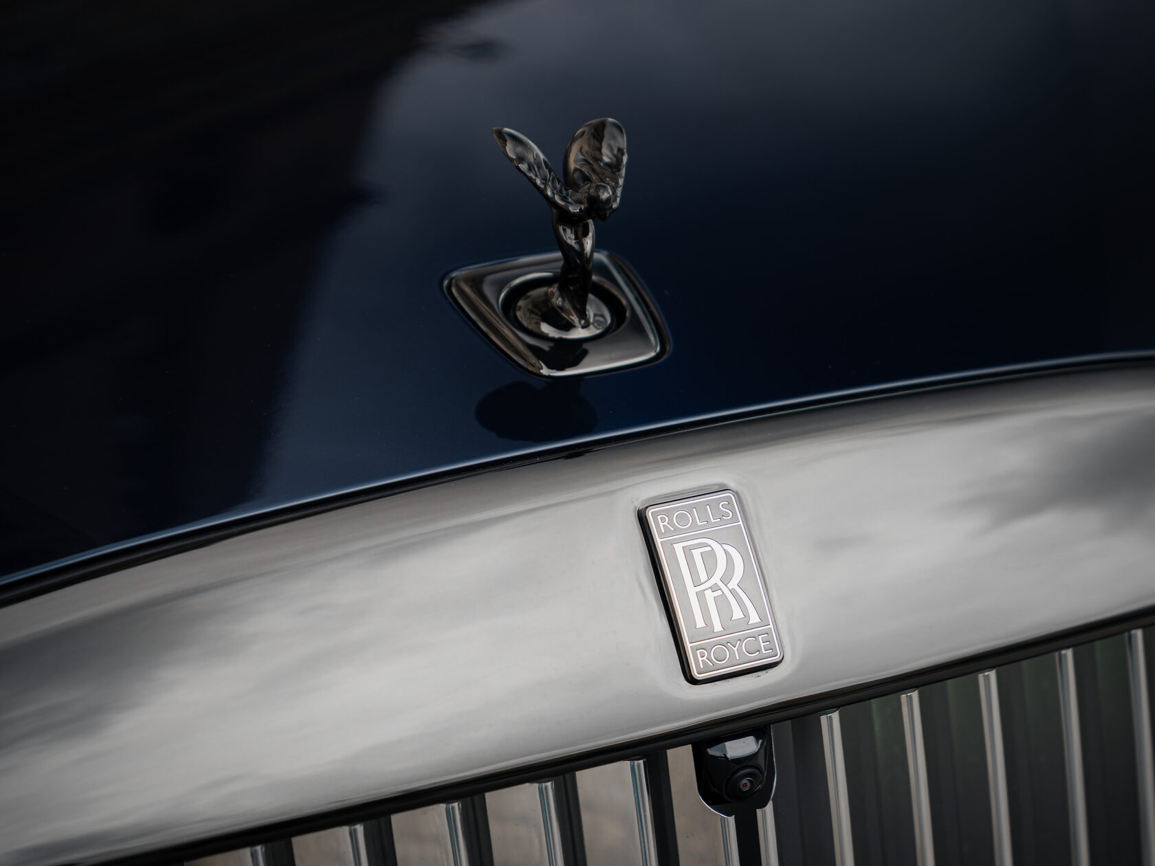 Rolls-Royce Black Badge Spectre  <br>Не указано