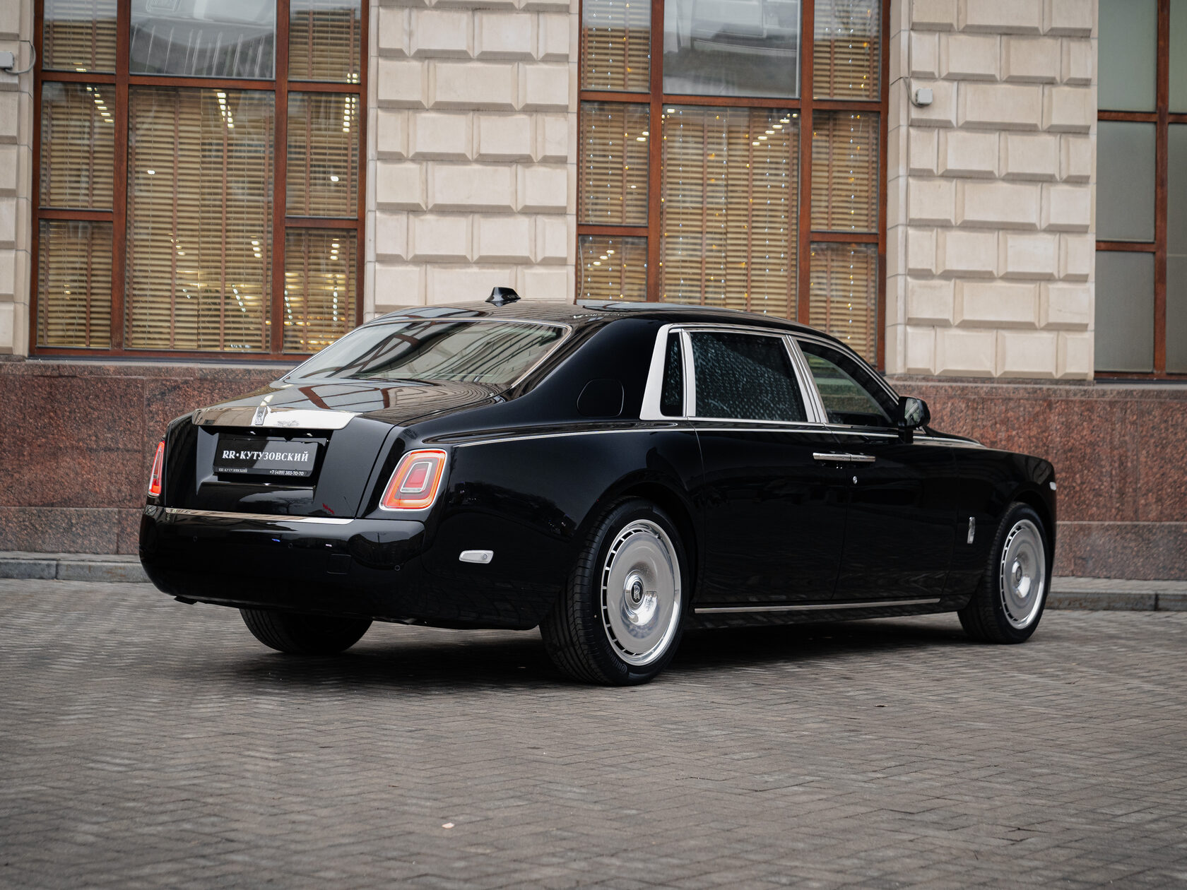 Rolls-Royce Phantom Extended 2025 год <br>Black Diamond 