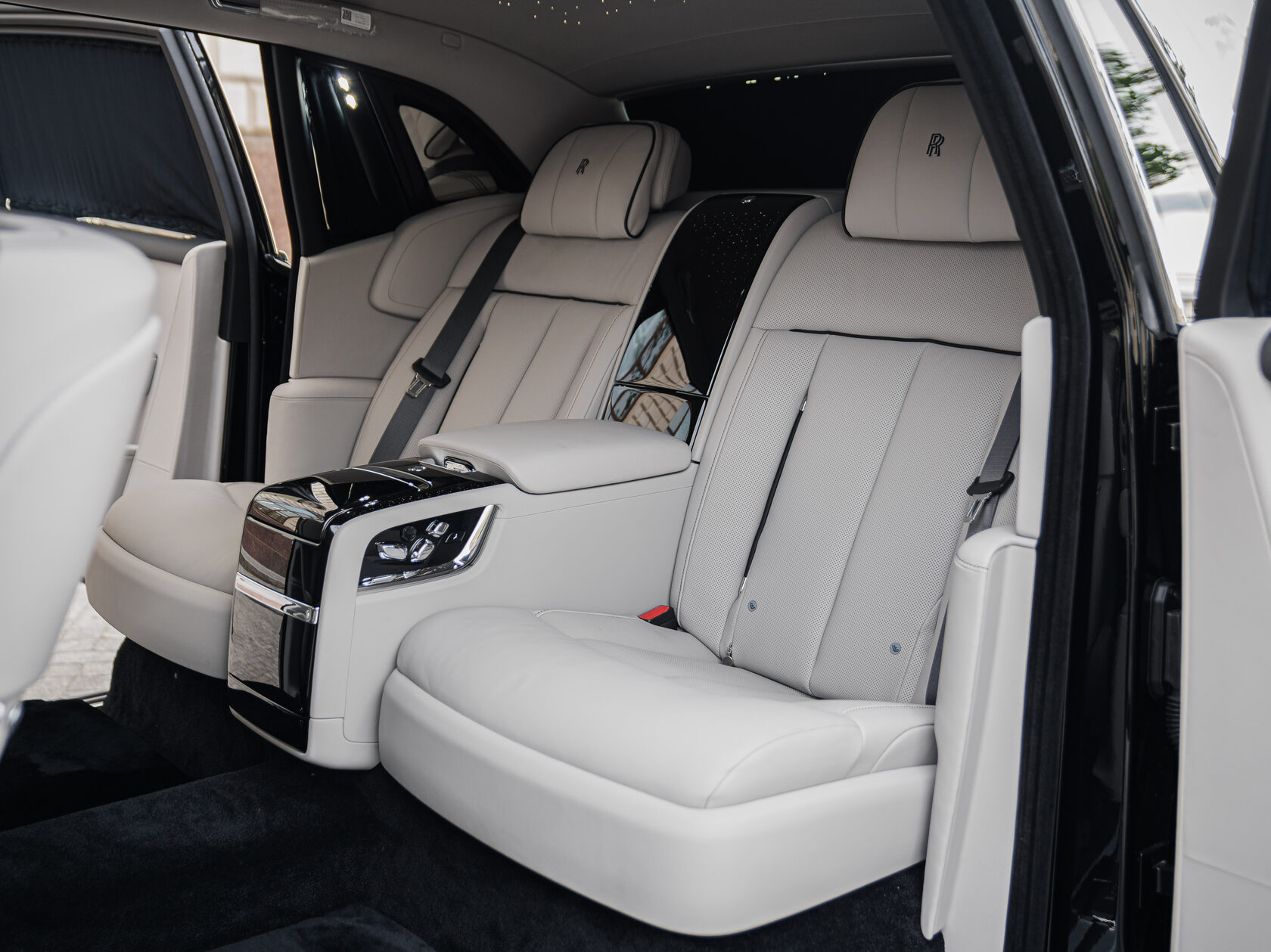 Rolls-Royce Phantom Extended  <br>Black Diamond 