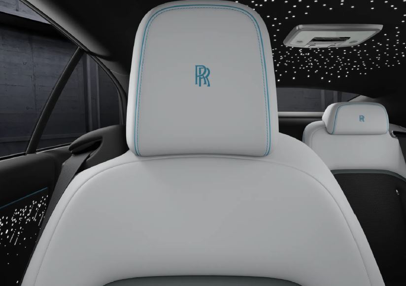 Rolls-Royce Black Badge Spectre  <br>Не указано