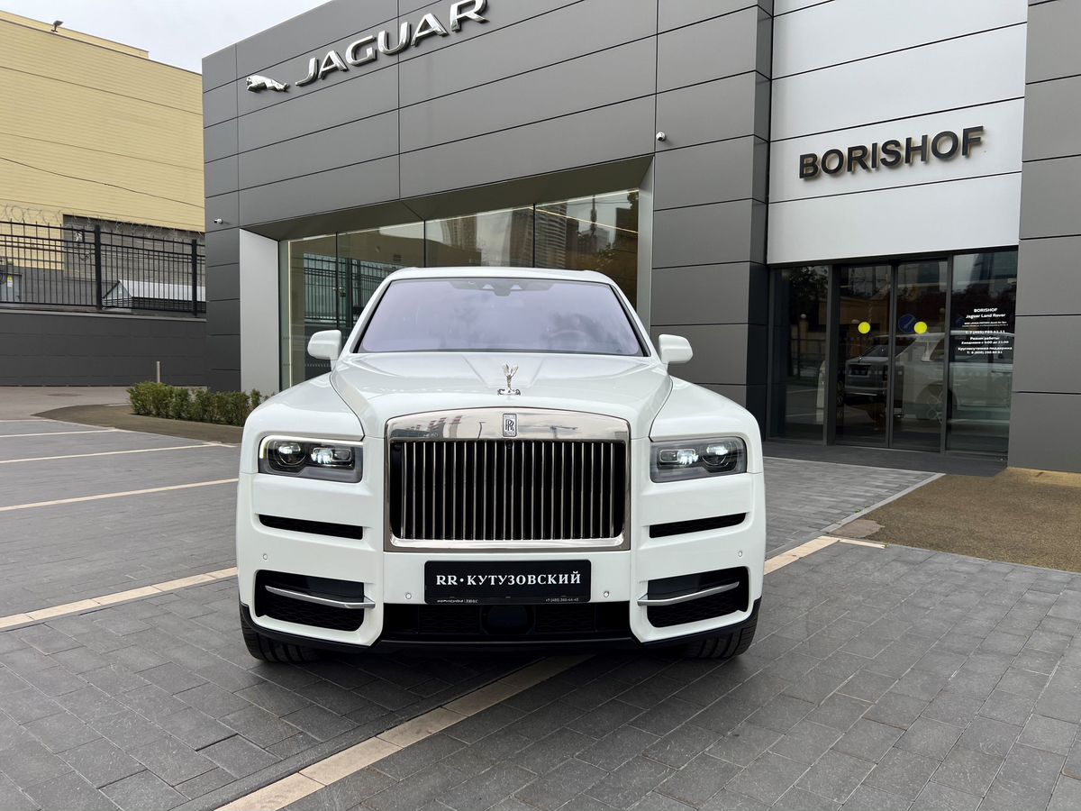 Rolls-Royce Cullinan, I 2019 год <br>Белый