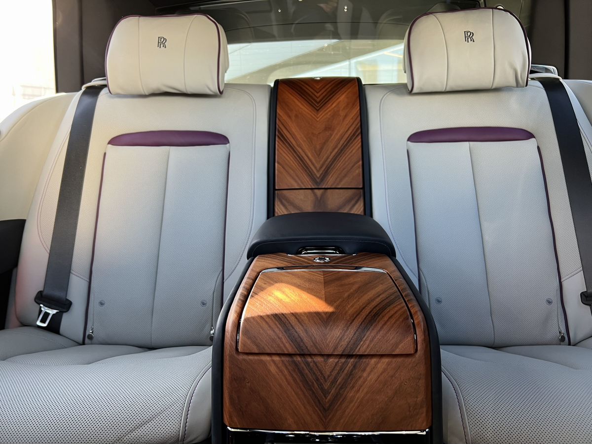 Rolls-Royce Cullinan, I 2020 год <br>Синий