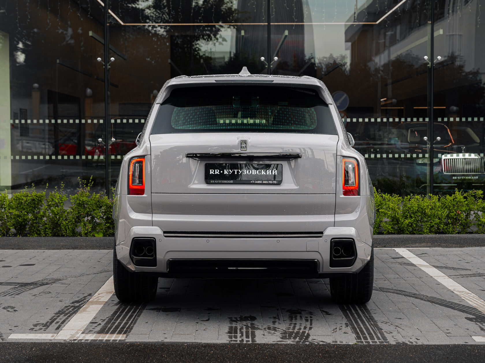 Rolls-Royce Cullinan Black Badge II  <br>Tempest Grey