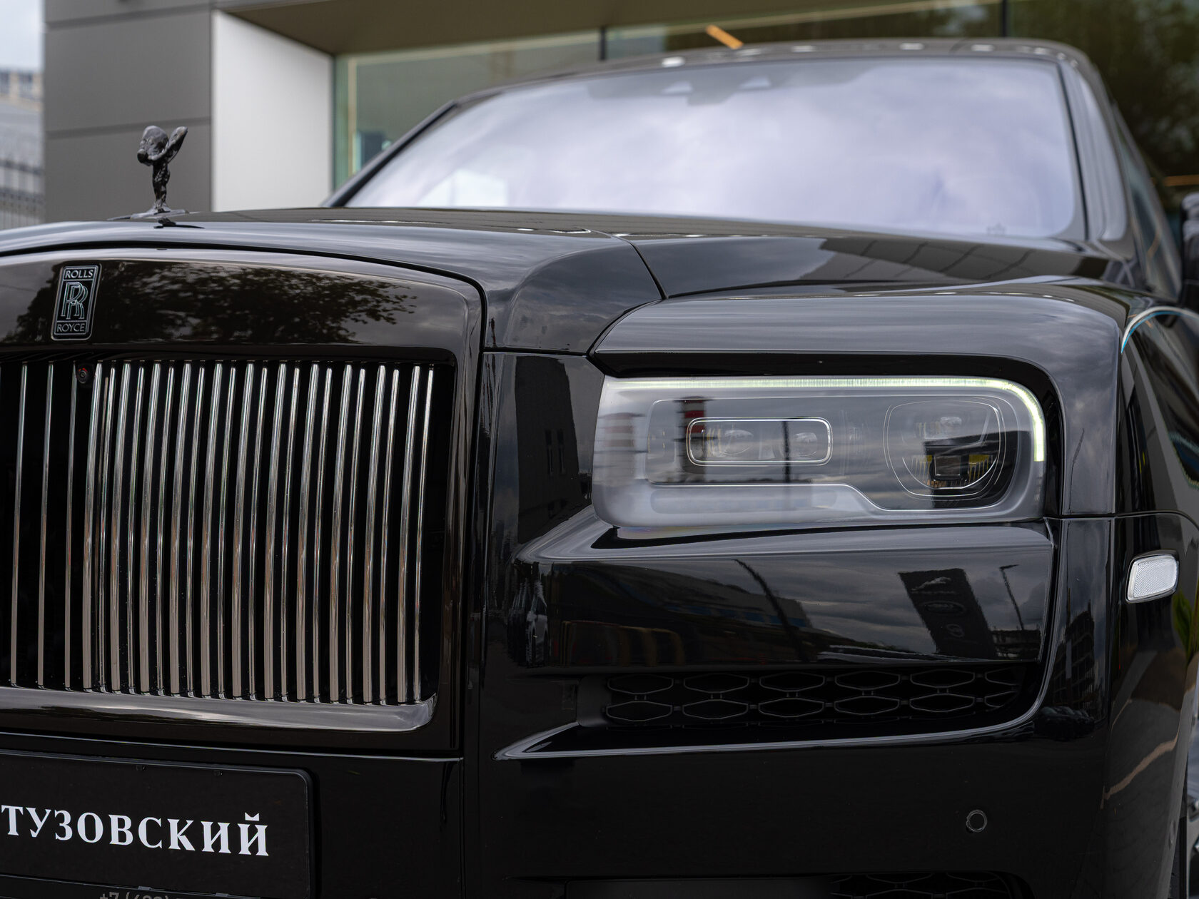 Rolls-Royce Cullinan 2019 год <br>Black Diamond