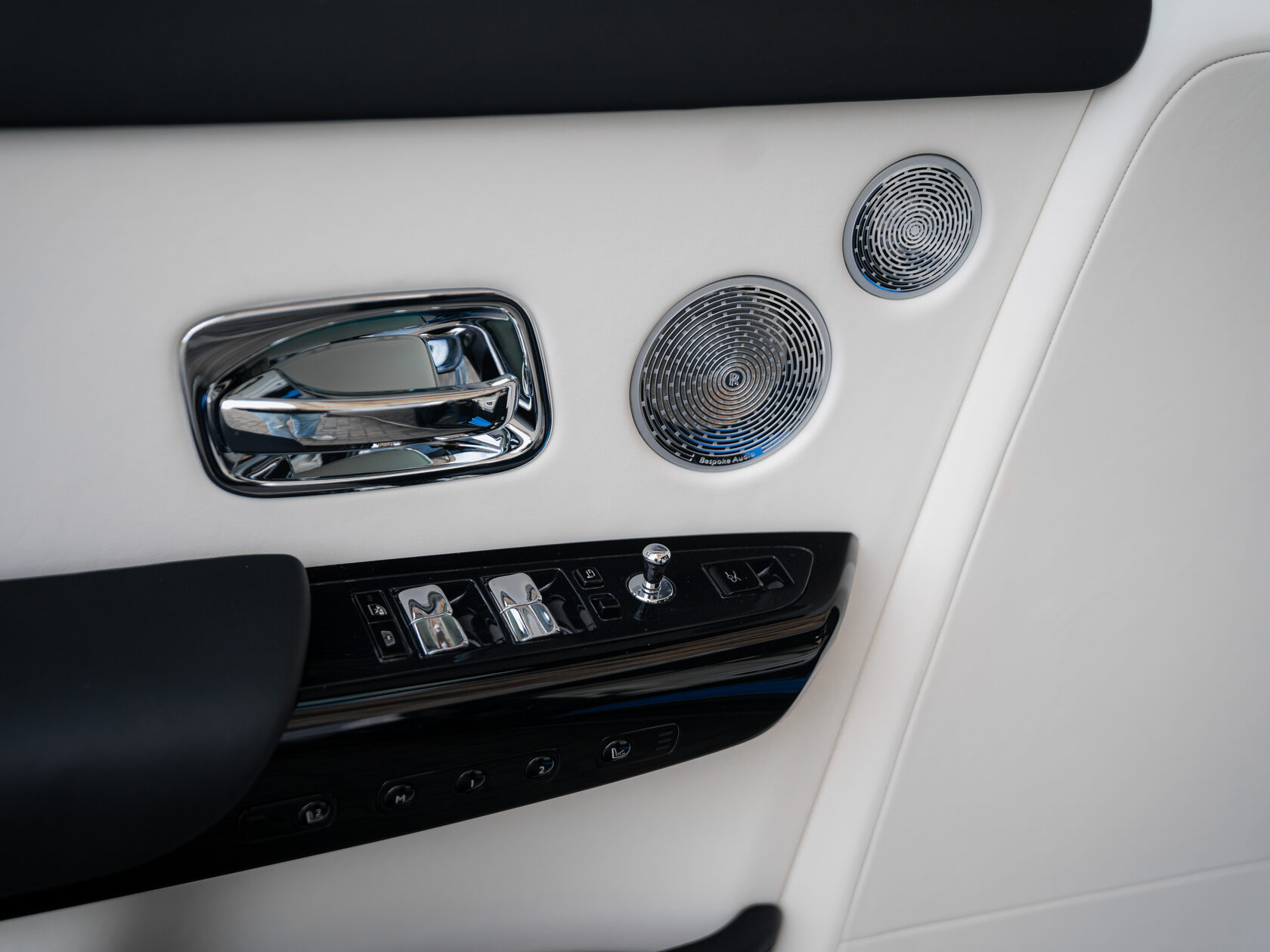 Rolls-Royce Phantom Extended  <br>Black Diamond 