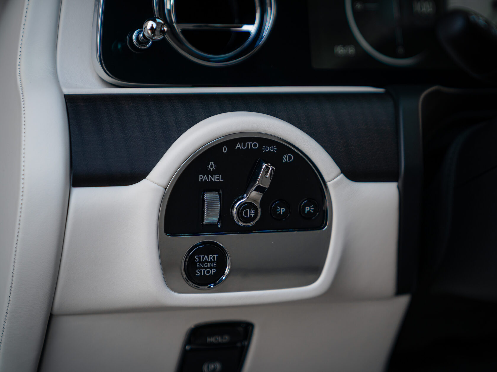 Rolls-Royce Ghost Series II  <br>Mustique Blue 