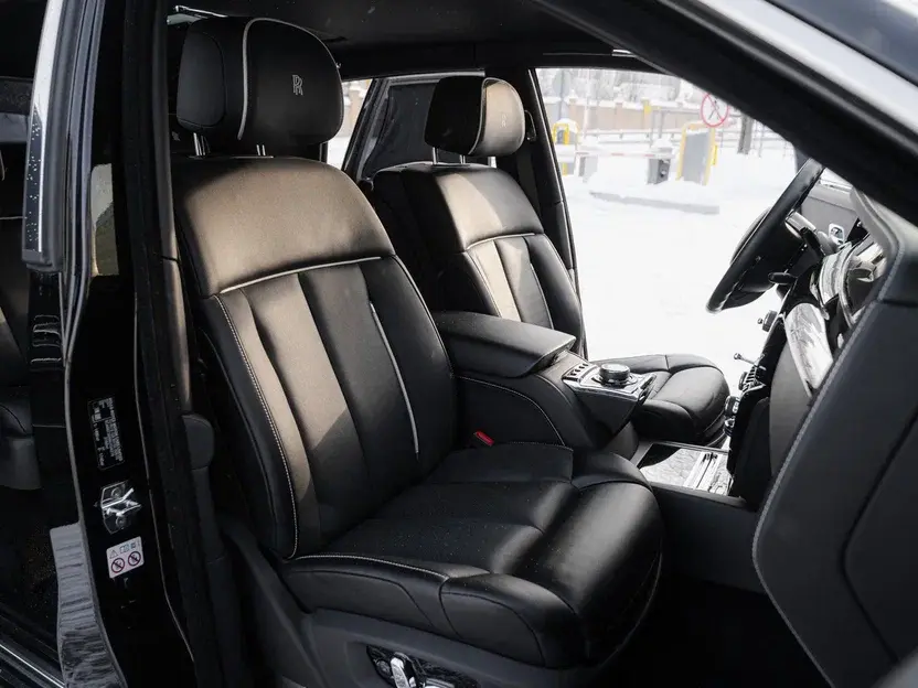 Rolls-Royce Phantom 2019 год <br>Black 