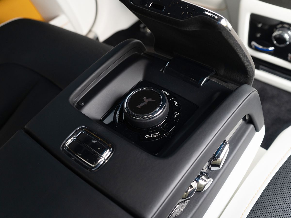 Rolls-Royce Ghost 2020 год <br>