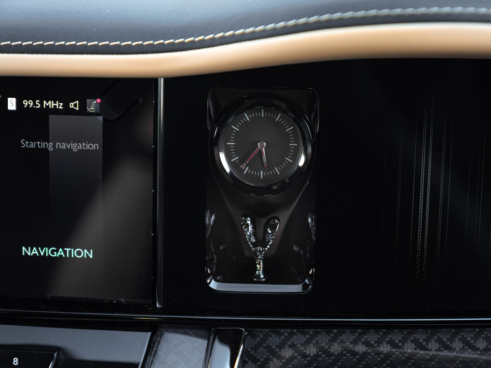 Rolls-Royce Cullinan Black Badge II  <br>Трюфель