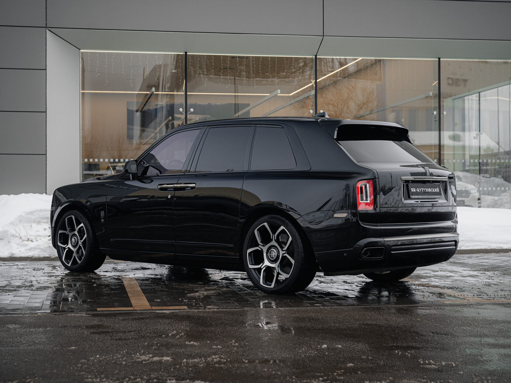 Rolls-Royce Cullinan Black Badge I 2025 год <br>Black Diamond 