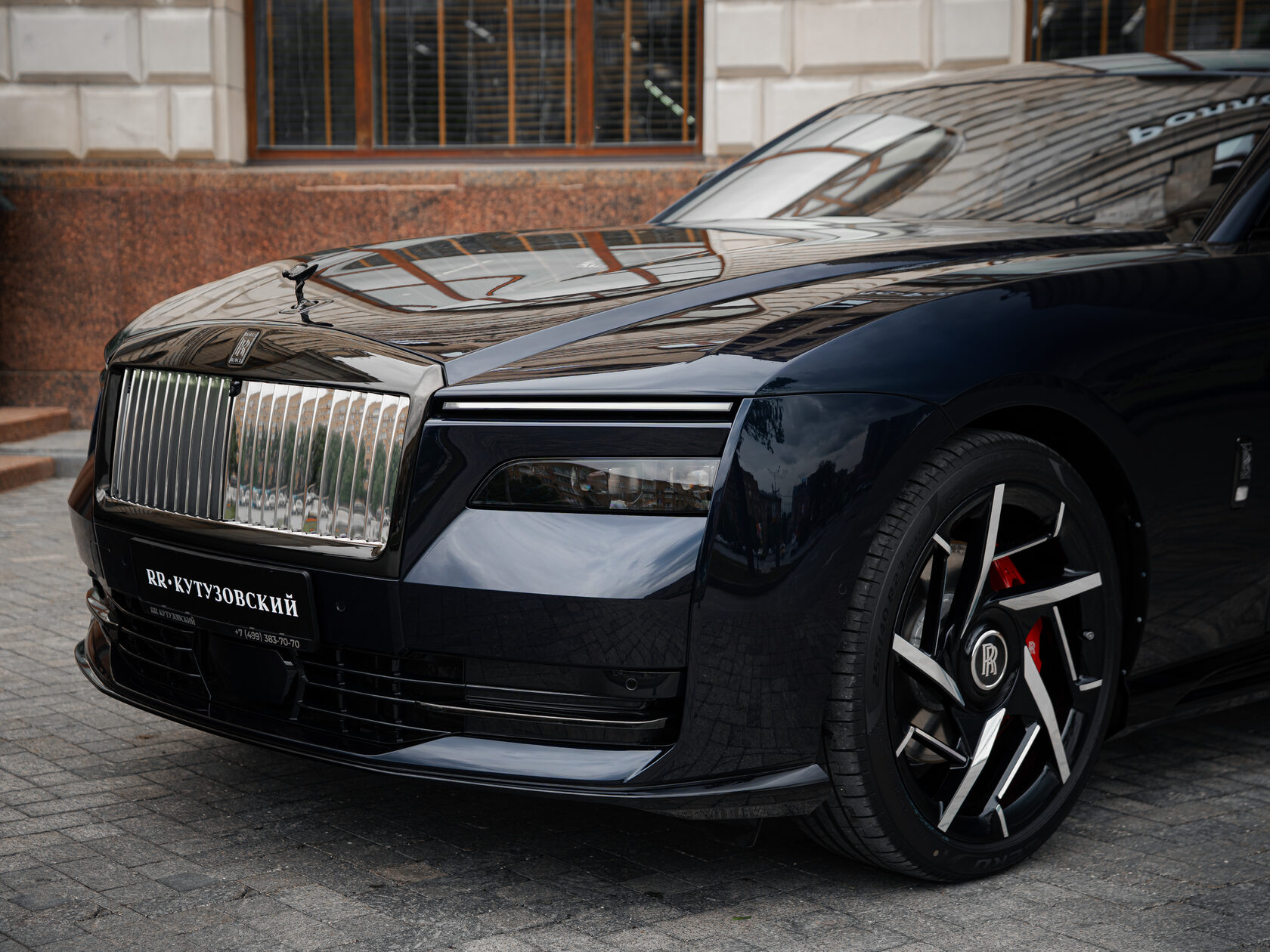 Rolls-Royce Black Badge Spectre  <br>Не указано