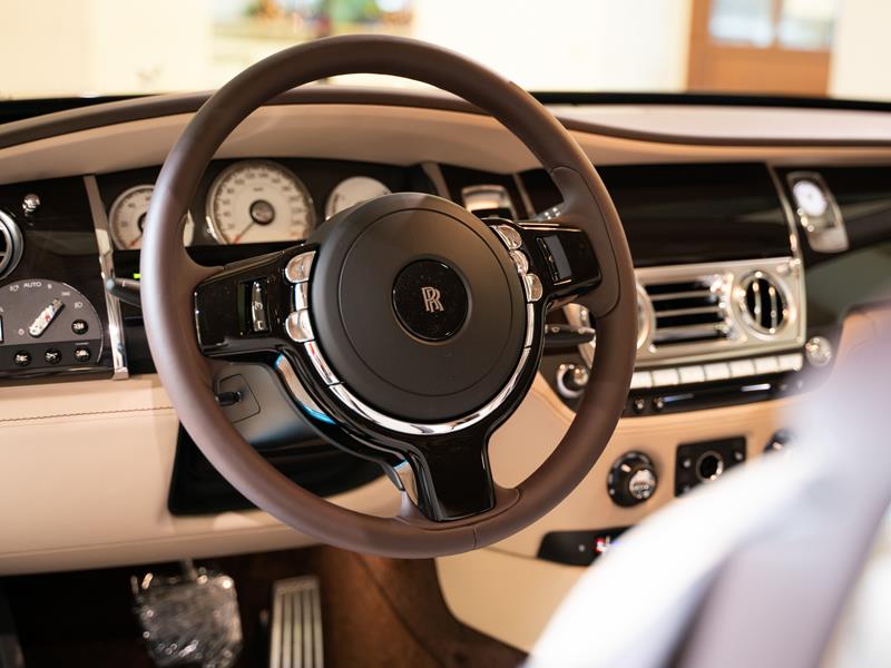 Rolls-Royce Wraith  <br>Petra Gold / Smokey Quartz 