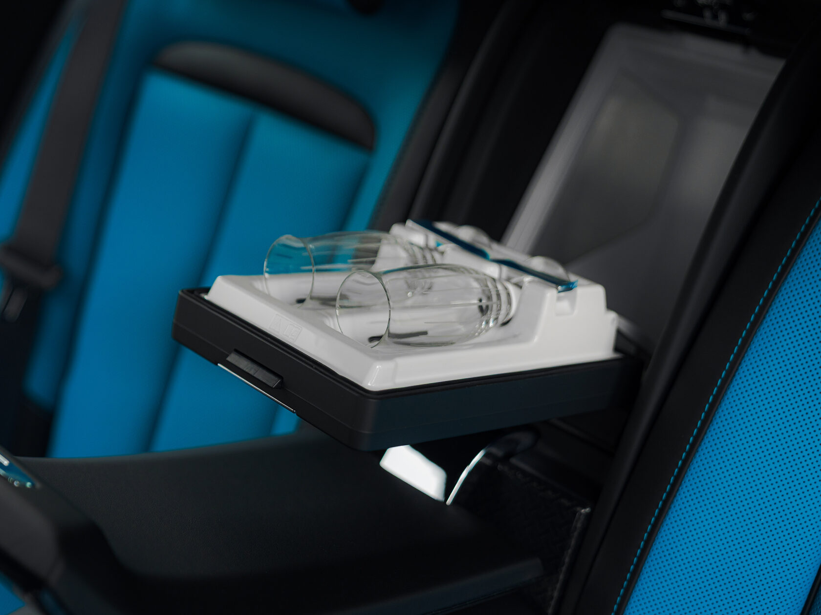 Rolls-Royce Cullinan Black Badge II  <br>Tempest Grey