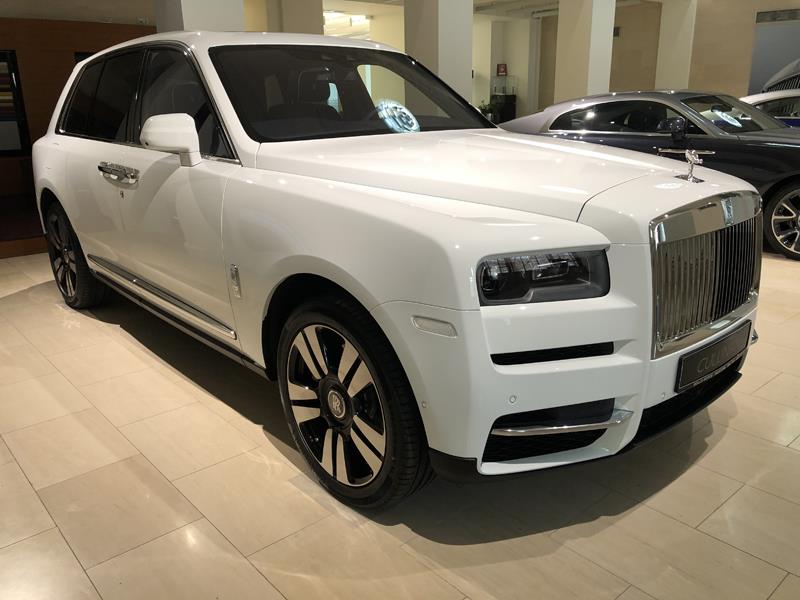 Rolls-Royce Cullinan  <br>Arctic White 
