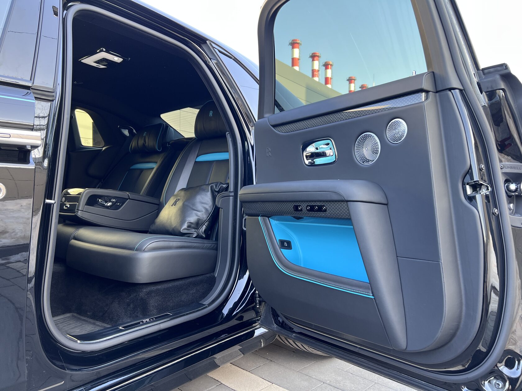 Rolls-Royce Ghost Black Badge by NOVITEC 2021 год <br>Черный Металлик Diamond Black 