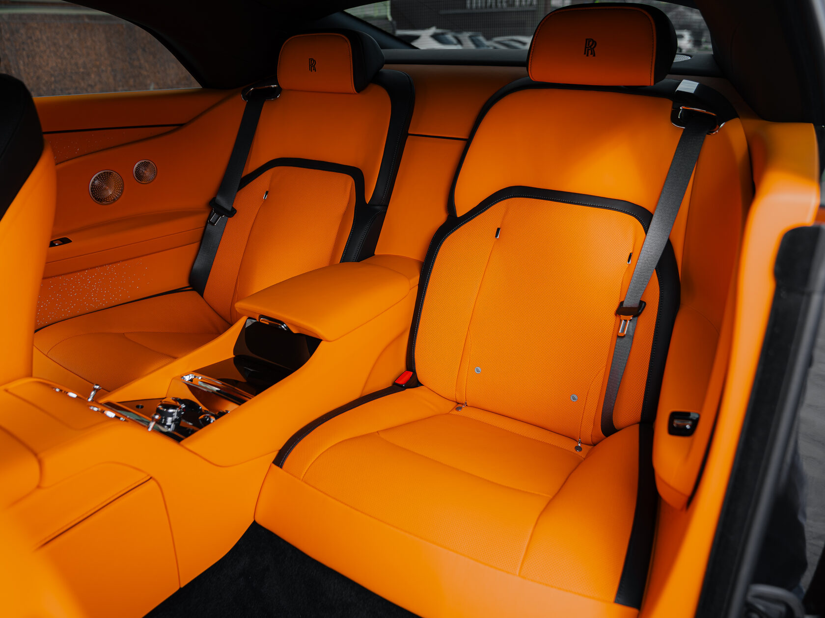 Rolls-Royce Spectre 2024 год <br>Diamond Black / Черный бриллиант