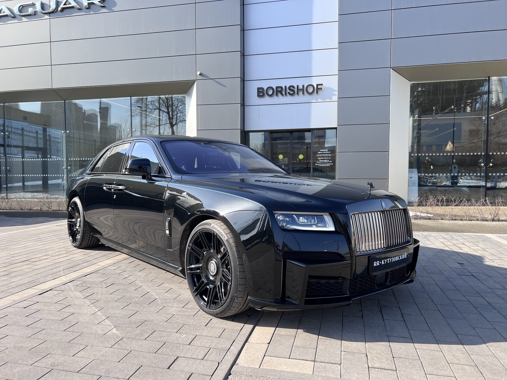 Rolls-Royce Ghost Black Badge by NOVITEC 2021 год <br>Черный Металлик Diamond Black 