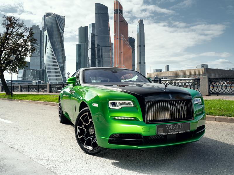 Rolls-Royce Wraith Black Badge - Специальная серия «Black & Bright»  <br>Bespoke Exterior Colour Lime Green 