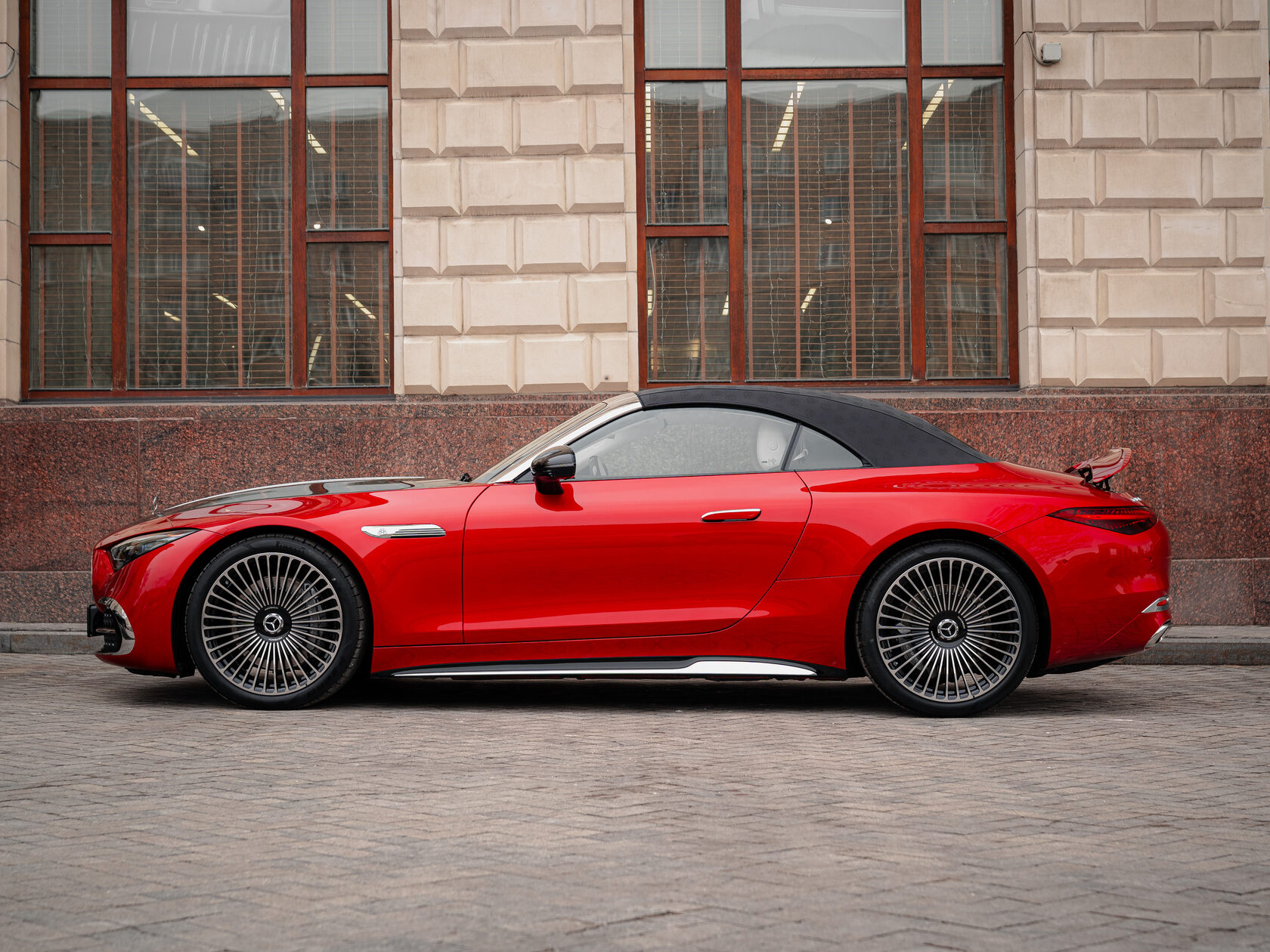 Rolls-Royce Maybach SL 680 2026  <br>Не указано