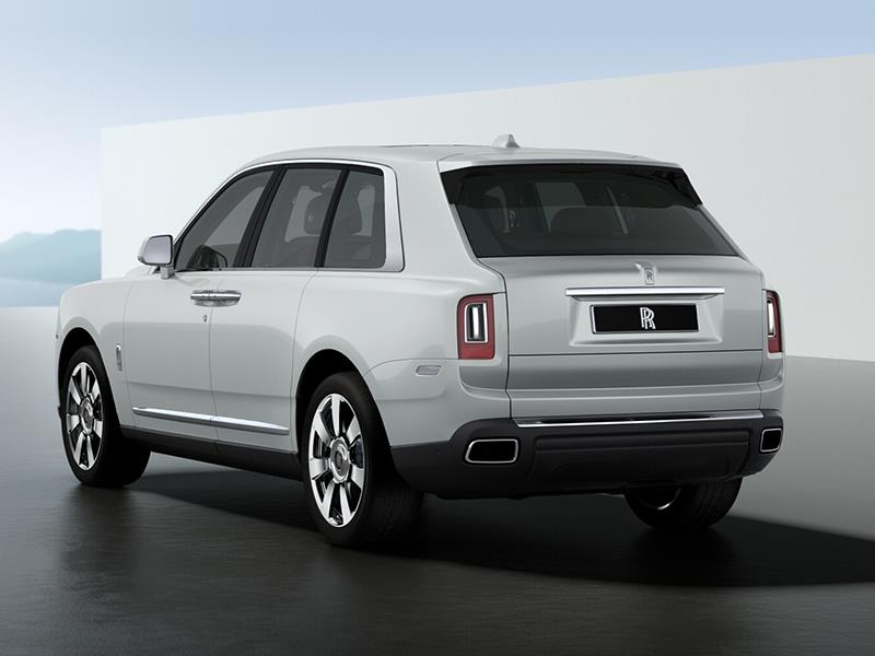 Rolls-Royce Cullinan  <br>Arctic White 